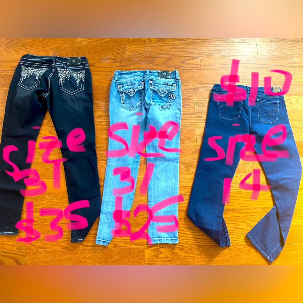 Women’s jeans will sell separately just ask!